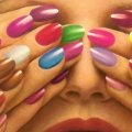 Miniatura de Dedos de Color En Tu Cara